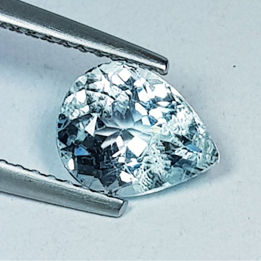 1.43 ct " Top Grade Gem " Natural Pear Cut Aquamarine